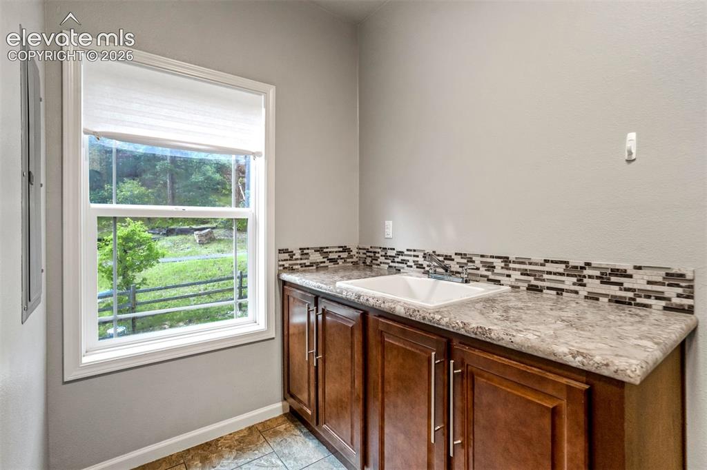 4998 Chippewa Drive Larkspur CO 80118