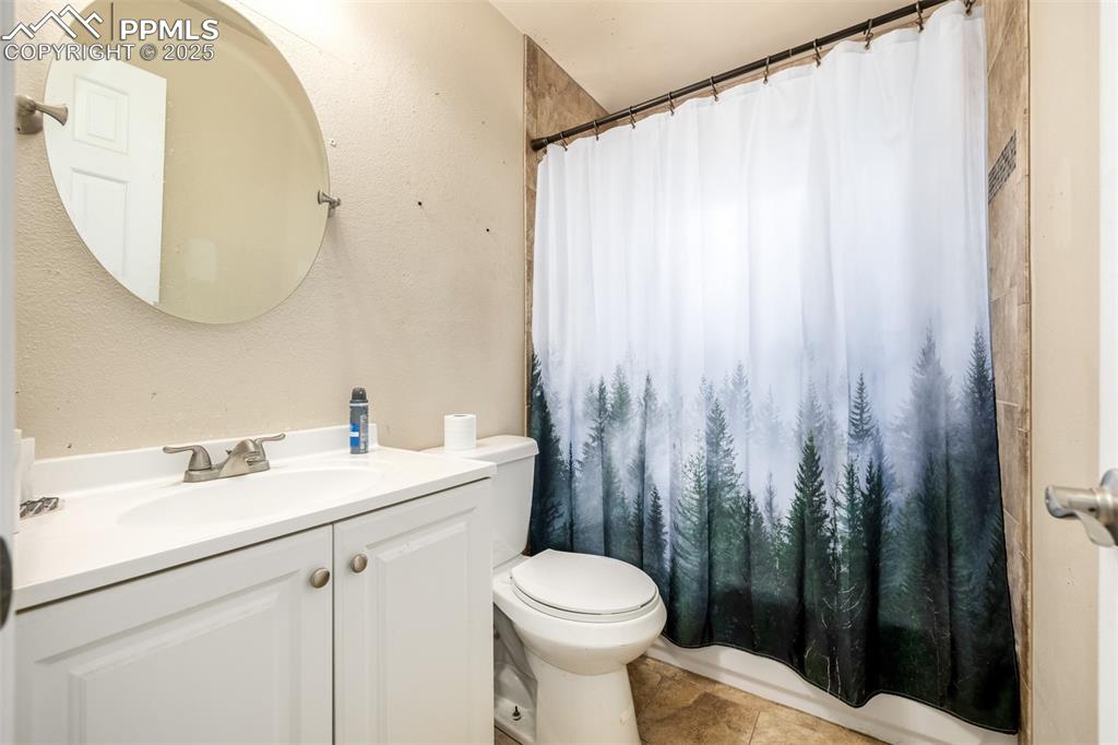 1945 Mineola Street Colorado Springs CO 80915