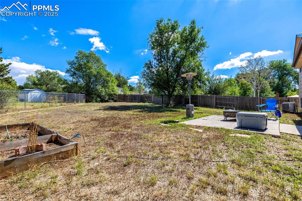 1945 Mineola Street Colorado Springs CO 80915
