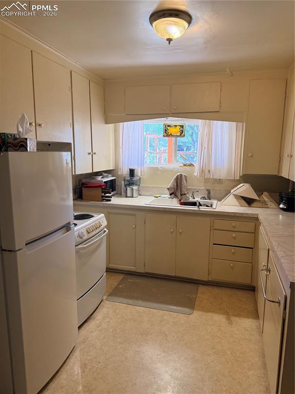 1432 Howard Avenue Colorado Springs CO 80909