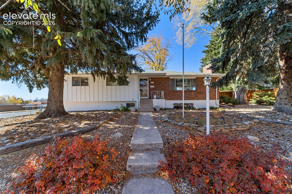 2302 Kent Lane Colorado Springs CO 80909