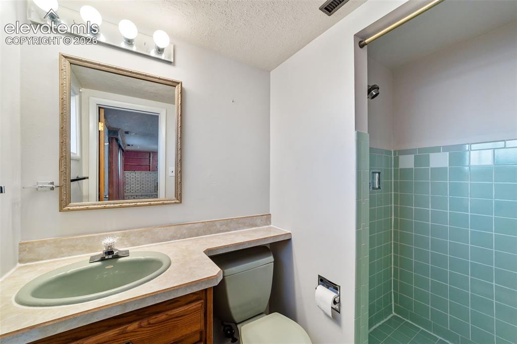 2302 Kent Lane Colorado Springs CO 80909