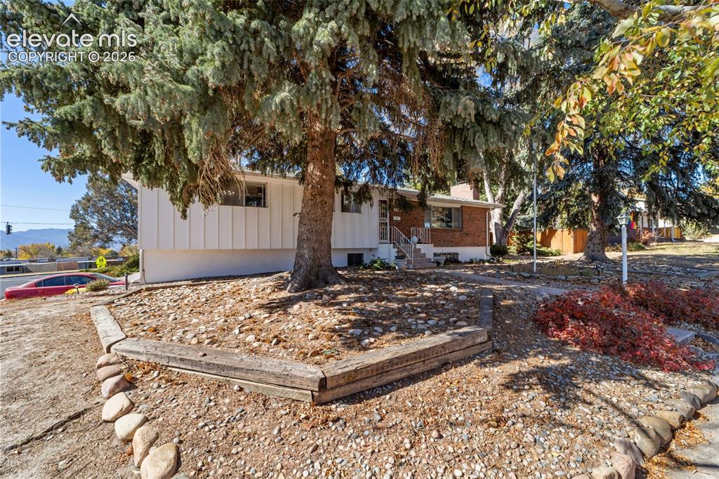 2302 Kent Lane Colorado Springs CO 80909
