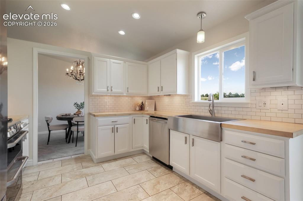 7106 Lone Eagle Lane Colorado Springs CO 80925