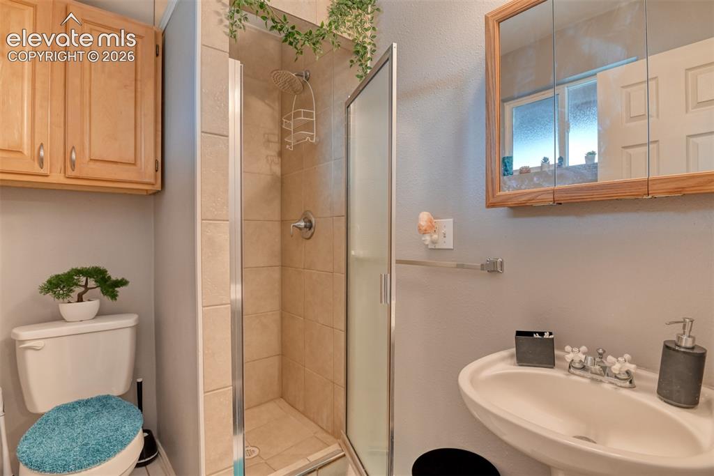 934 Potter Drive Colorado Springs CO 80909