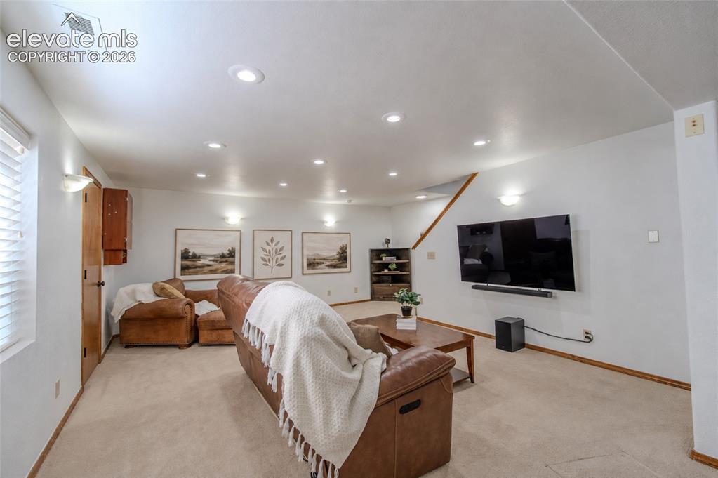 789 Capeglen Road Colorado Springs CO 80906