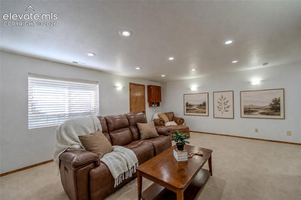 789 Capeglen Road Colorado Springs CO 80906