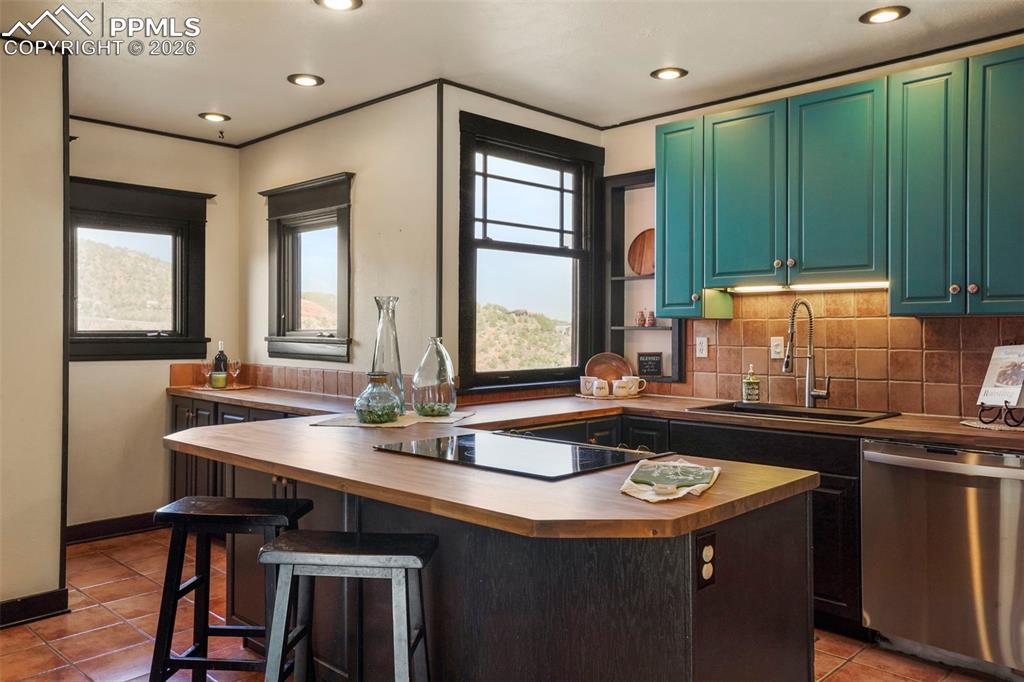 153 Capitol Hill Avenue Manitou Springs CO 80829