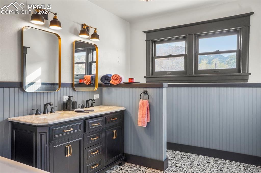 153 Capitol Hill Avenue Manitou Springs CO 80829