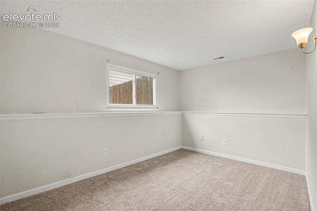 1043 Nolte Drive Colorado Springs CO 80916