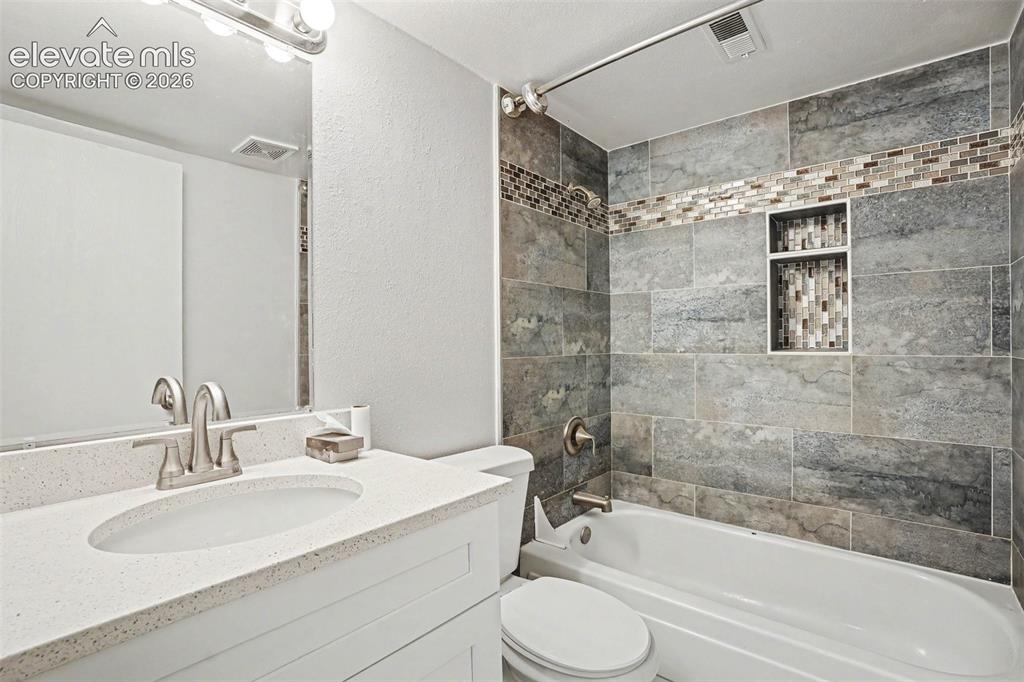 1043 Nolte Drive Colorado Springs CO 80916