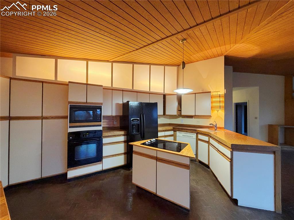 550 Upper Vista Road Manitou Springs CO 80829