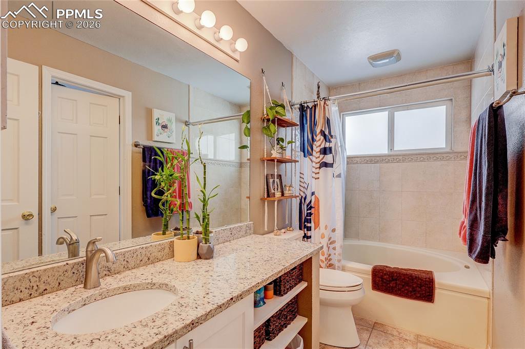 4923 Fabray Lane Colorado Springs CO 80922