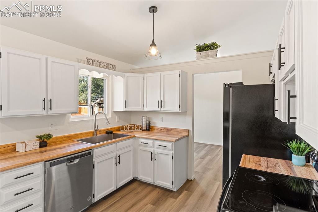 6520 Pawnee Circle Colorado Springs CO 80915