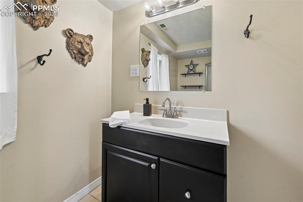 5180 Victory Road Colorado Springs CO 80911