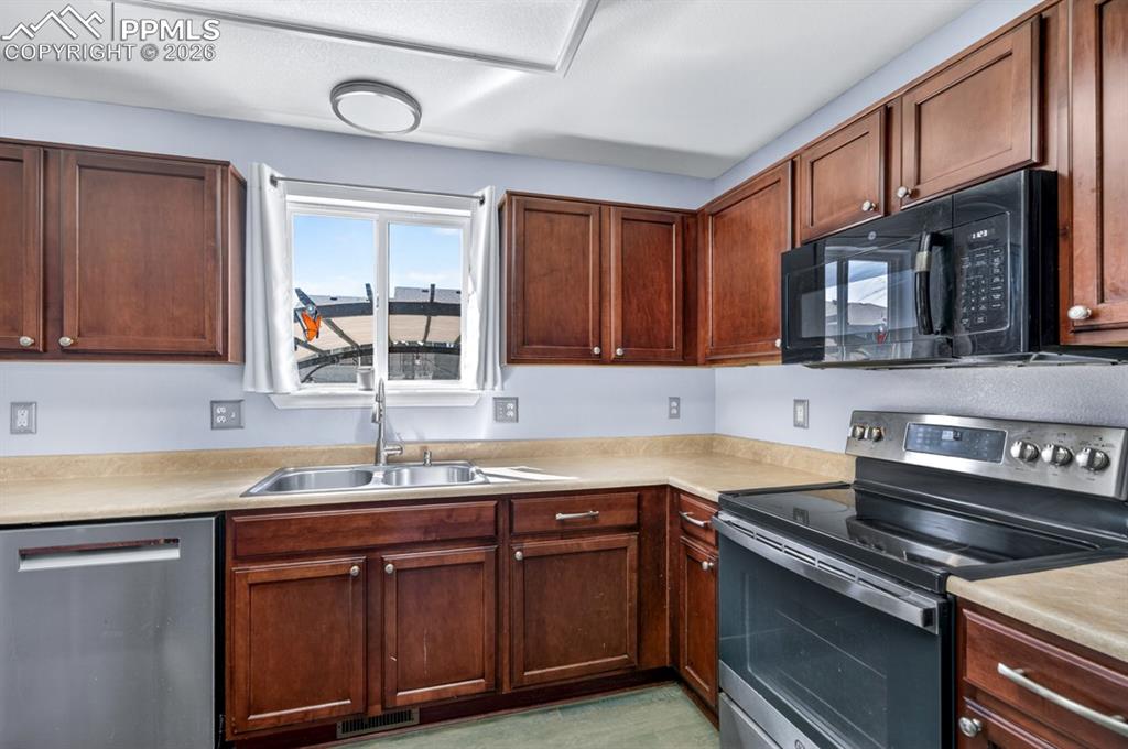 7889 Notre Way Colorado Springs CO 80951