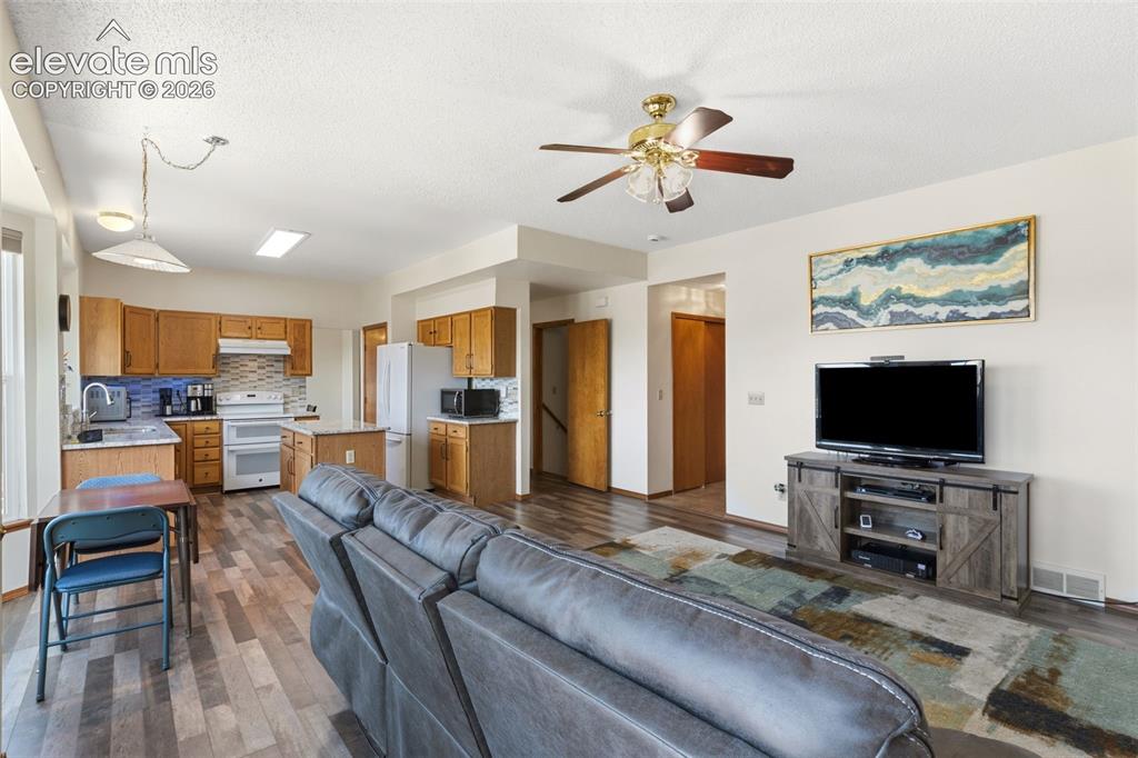 1547 Chesham Circle Colorado Springs CO 80907