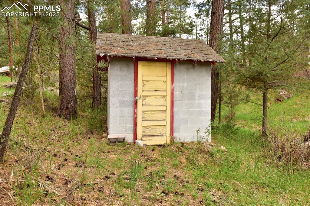 9017 Pine Avenue Beulah CO 81023