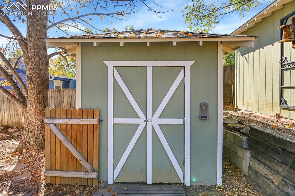 2816 Parker Street Colorado Springs CO 80907