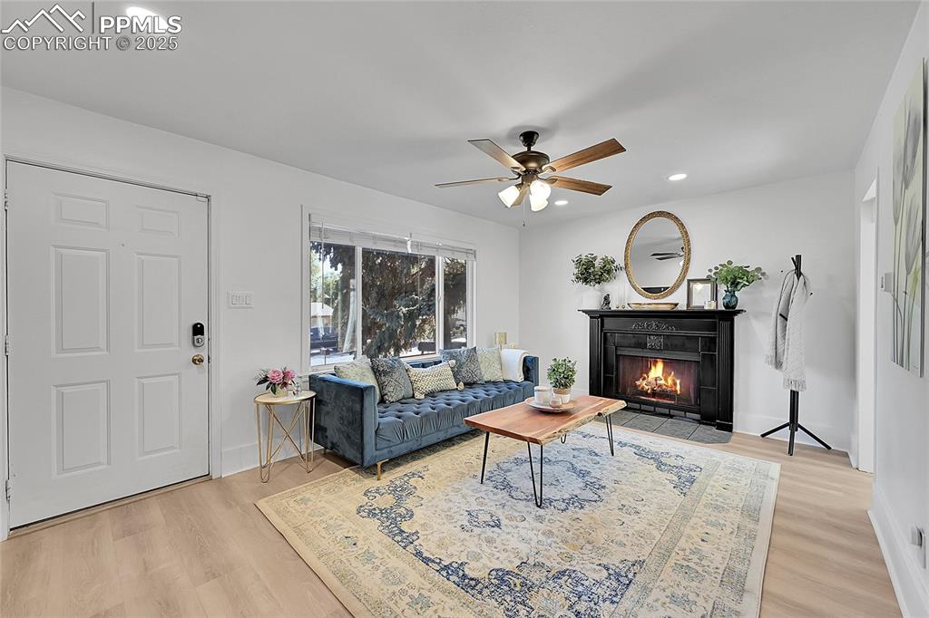 2816 Parker Street Colorado Springs CO 80907