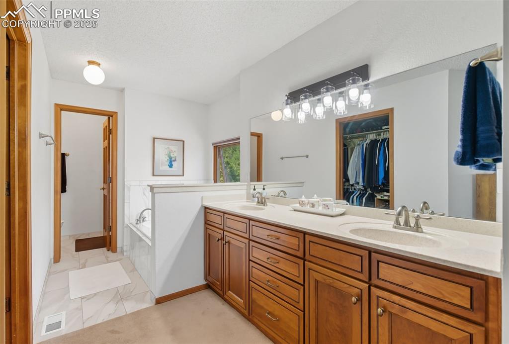 20 Lowick Drive Colorado Springs CO 80906