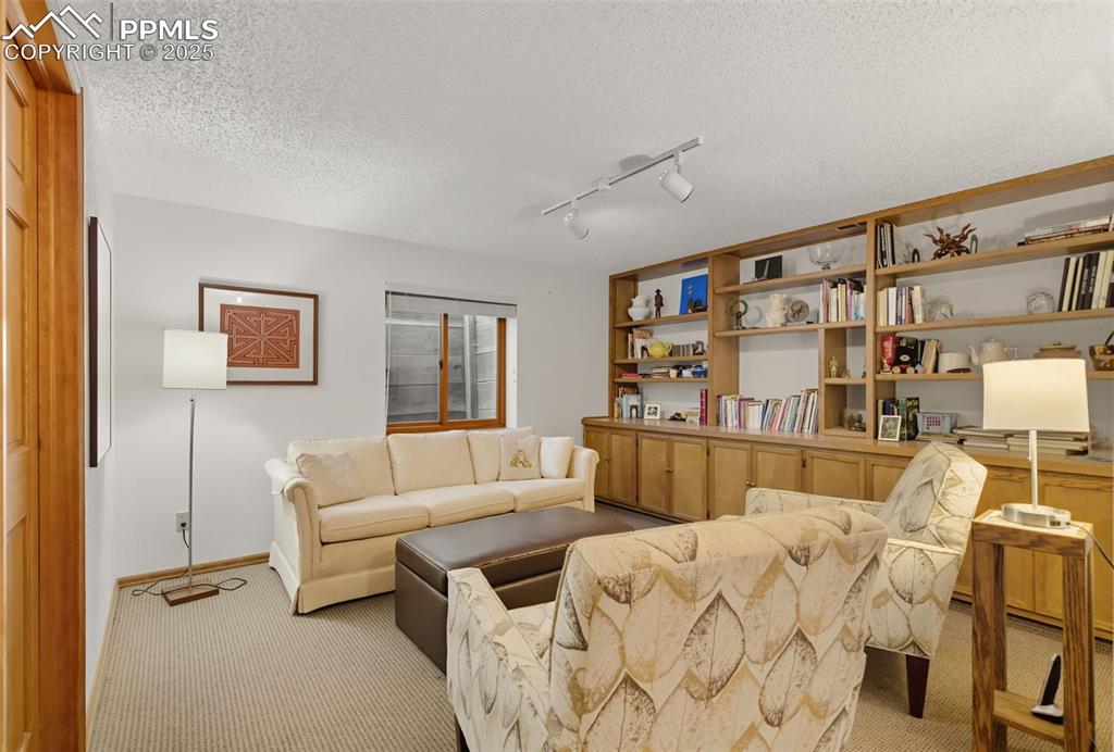 20 Lowick Drive Colorado Springs CO 80906