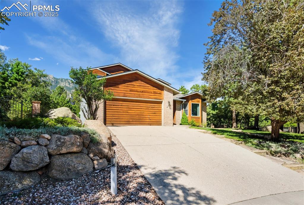 20 Lowick Drive Colorado Springs CO 80906