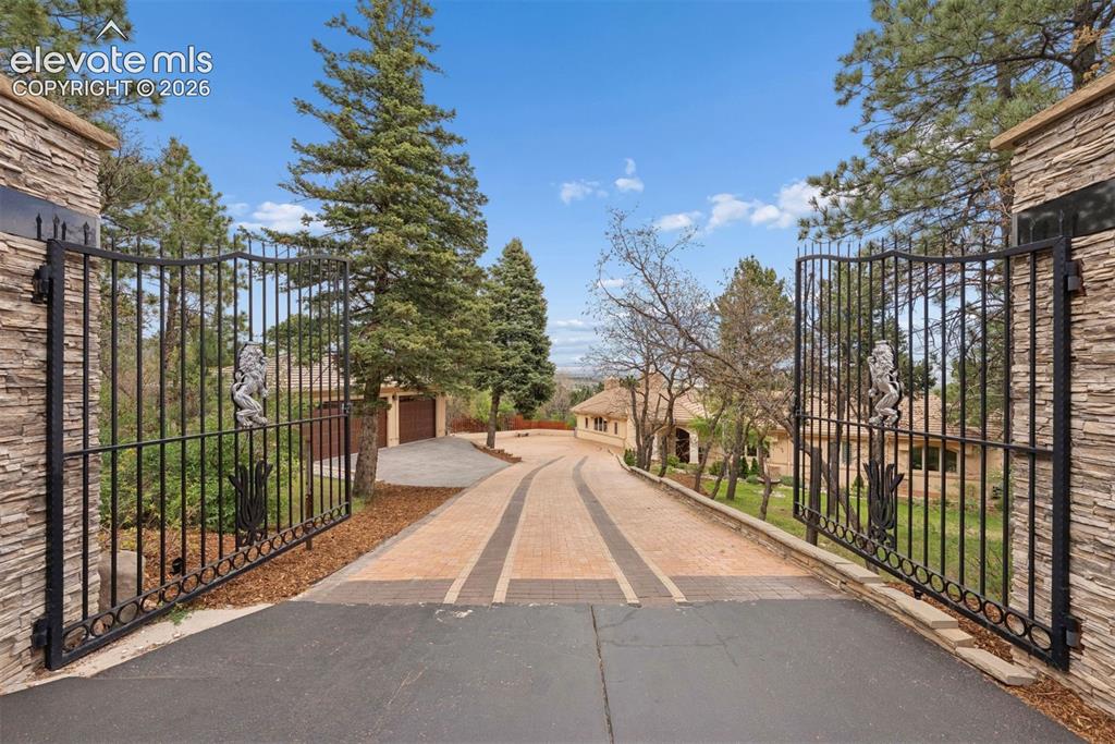 41 Alta Vista Road Colorado Springs CO 80906