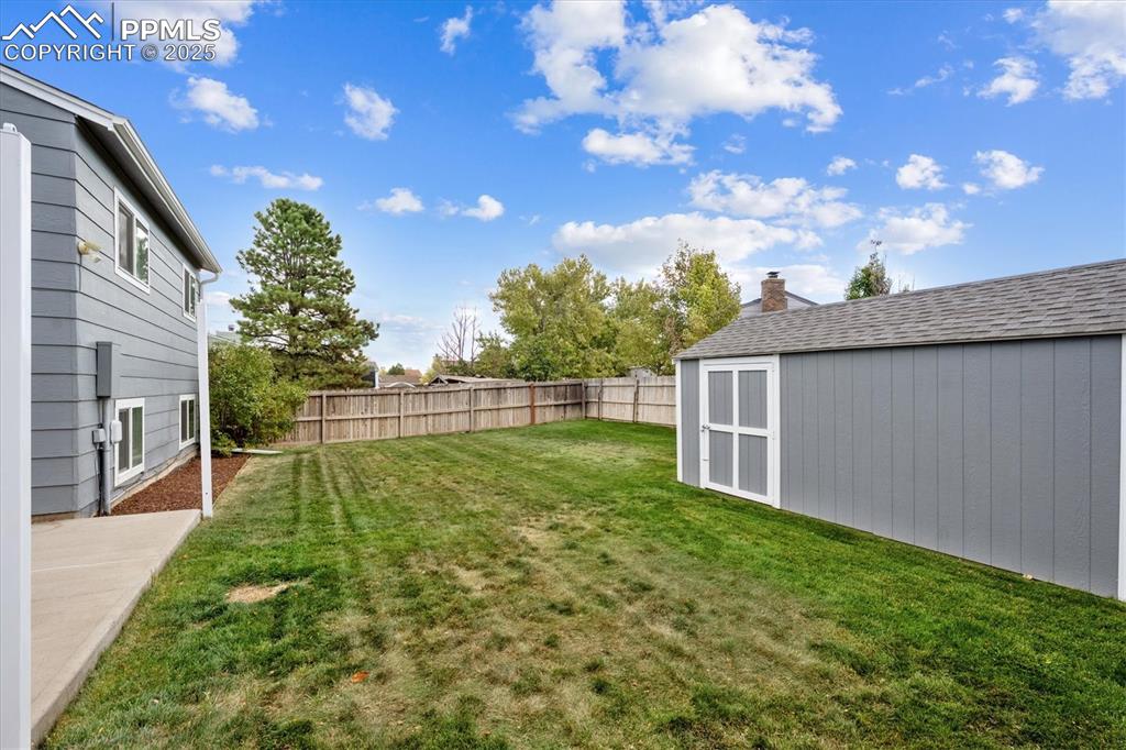 704 Madison Way Bennett CO 80102