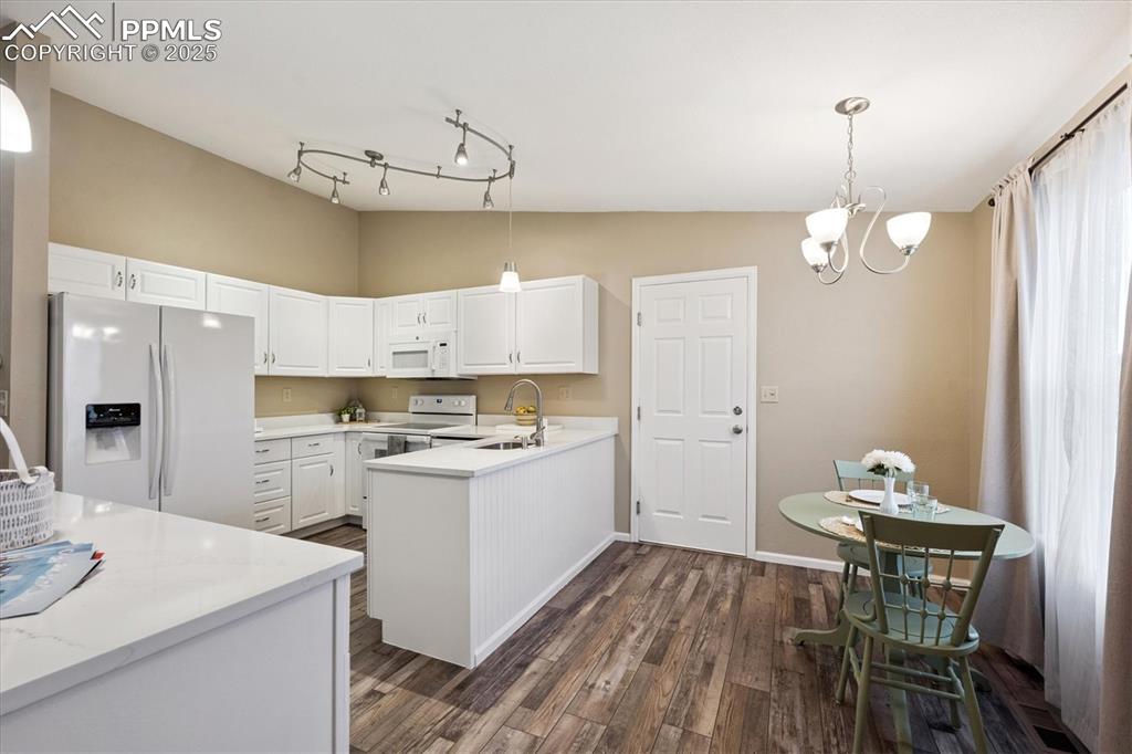 704 Madison Way Bennett CO 80102