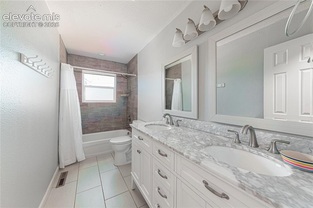 1634 Kodiak Drive Colorado Springs CO 80910