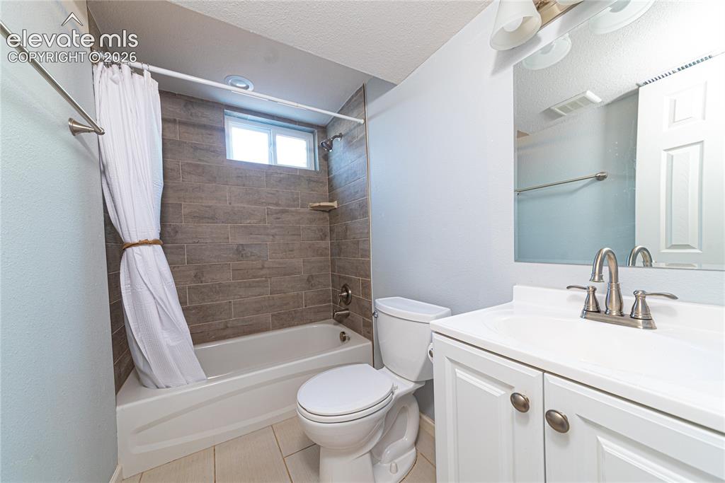 1634 Kodiak Drive Colorado Springs CO 80910