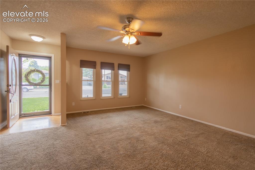 1309 Kingsroyal Boulevard Pueblo CO 81005