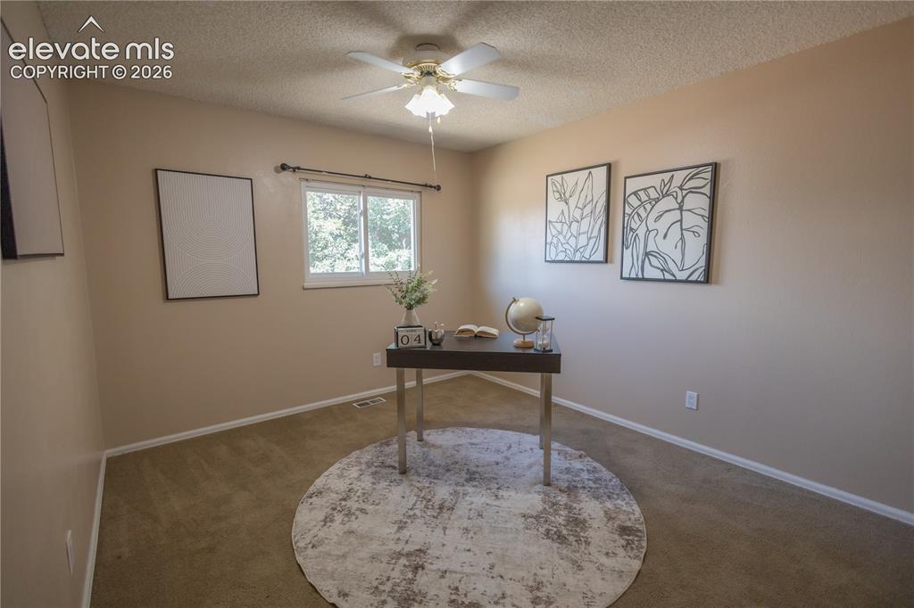 1309 Kingsroyal Boulevard Pueblo CO 81005