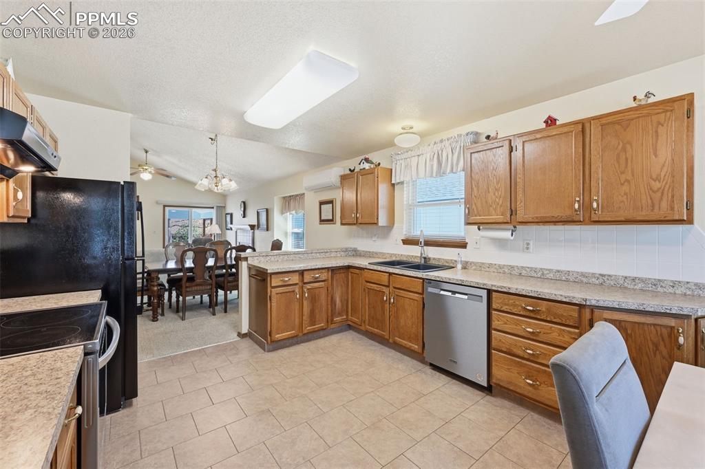 8237 Telegraph Drive Colorado Springs CO 80920