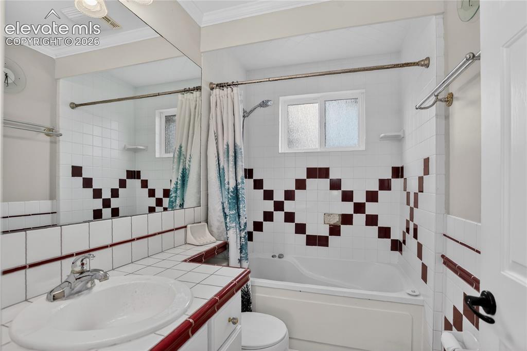 1035 Wezel Drive Colorado Springs CO 80916