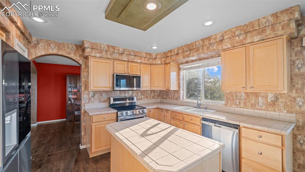 6712 Dream Weaver Drive Colorado Springs CO 80923