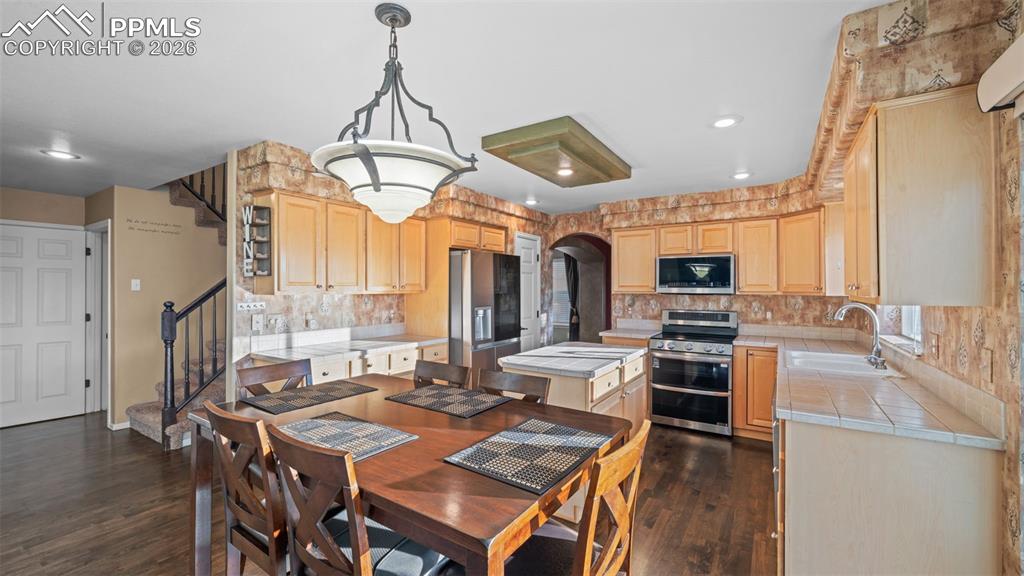 6712 Dream Weaver Drive Colorado Springs CO 80923