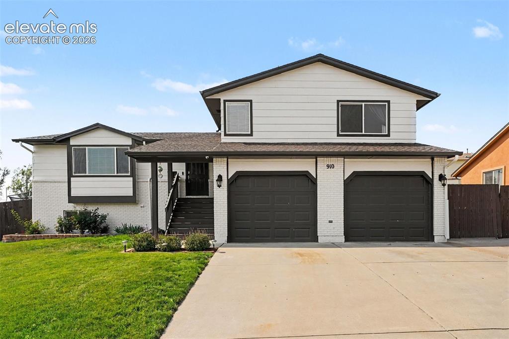 910 Lindstrom Drive Colorado Springs CO 80911