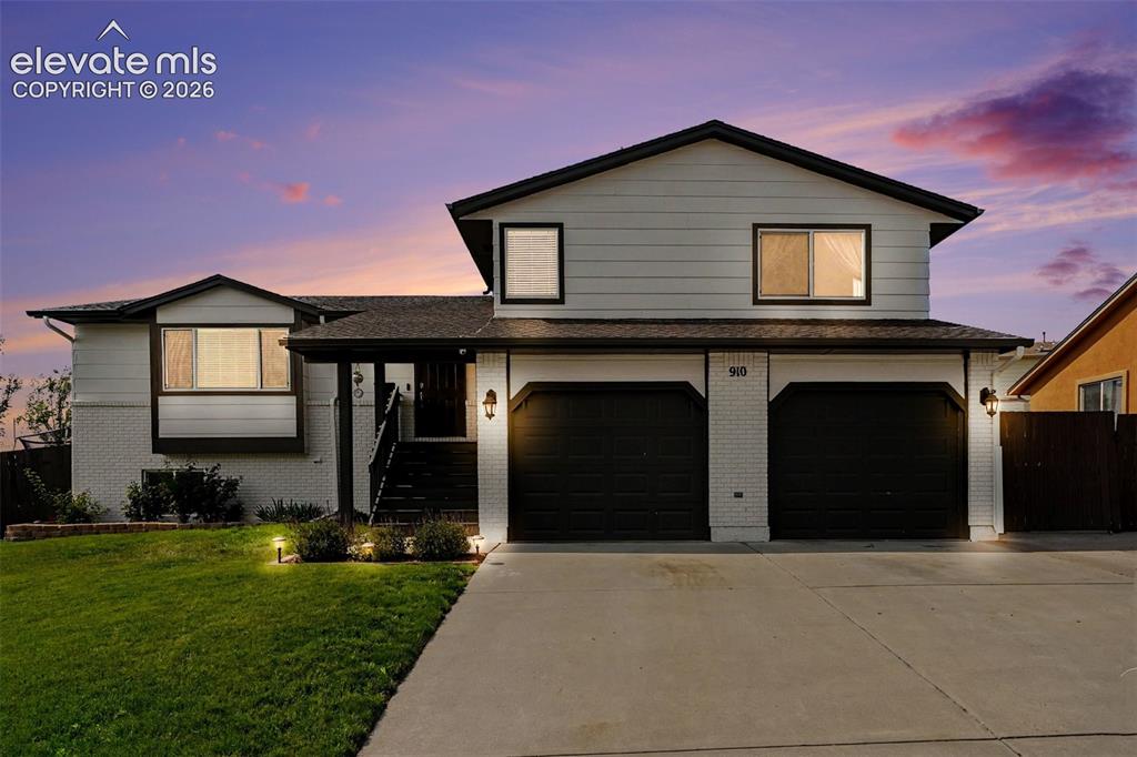 910 Lindstrom Drive Colorado Springs CO 80911