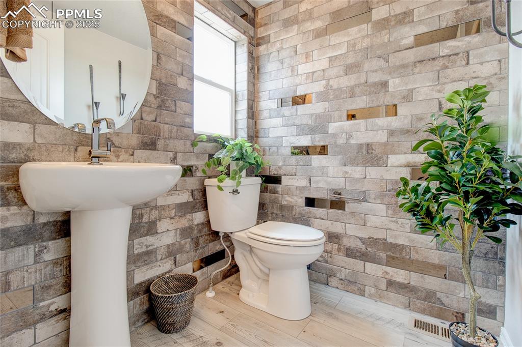 5716 Last Chance Drive Colorado Springs CO 80927