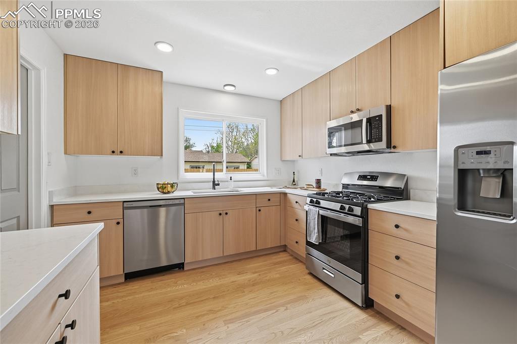 113 Davie Drive Colorado Springs CO 80911