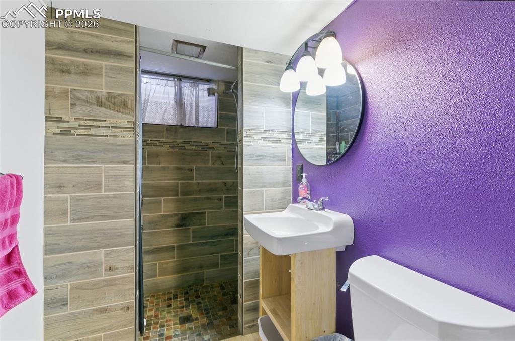 904 Potter Drive Colorado Springs CO 80909