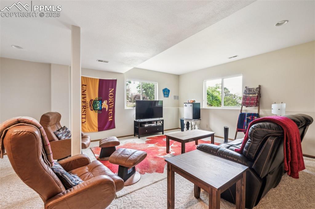 2915 Pegasus Drive Colorado Springs CO 80906