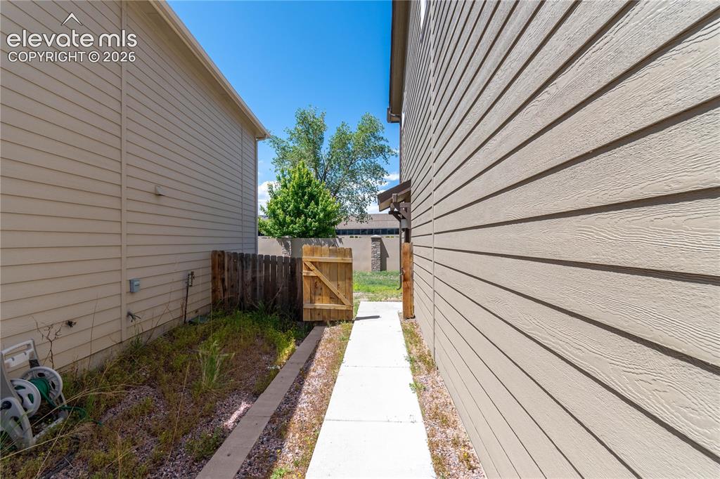 921 Grissom Drive Colorado Springs CO 80915
