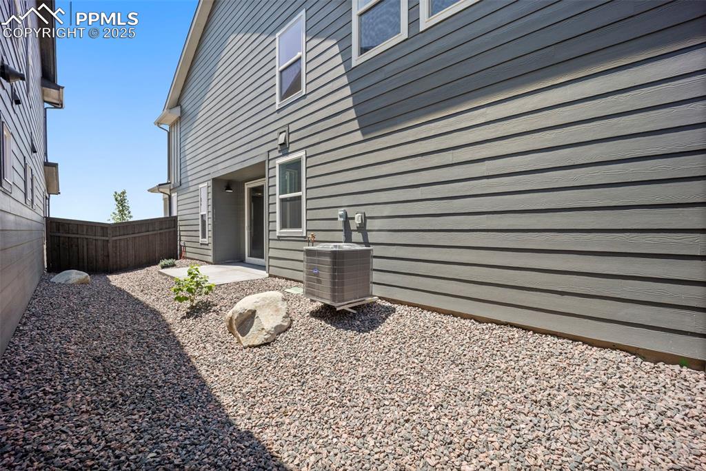 9258 Kurie Mine Lane Colorado Springs CO 80908