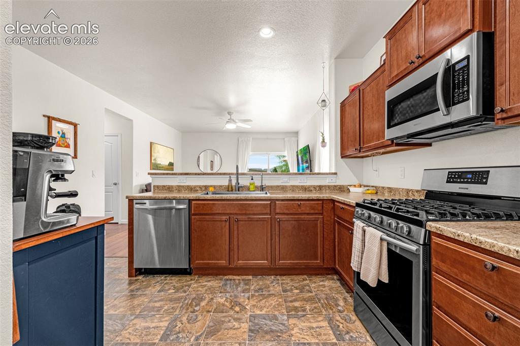 10036 Thunderbolt Trail Colorado Springs CO 80925