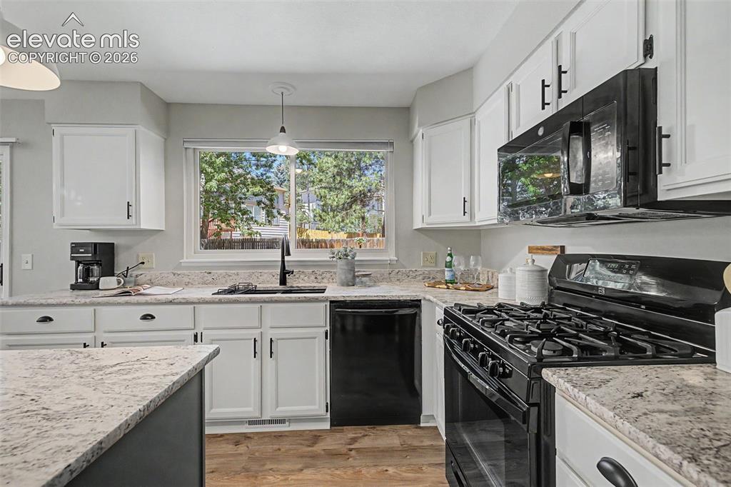 1950 Manning Way Colorado Springs CO 80919