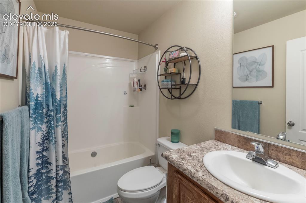 4397 Kingfisher Point Colorado Springs CO 80922