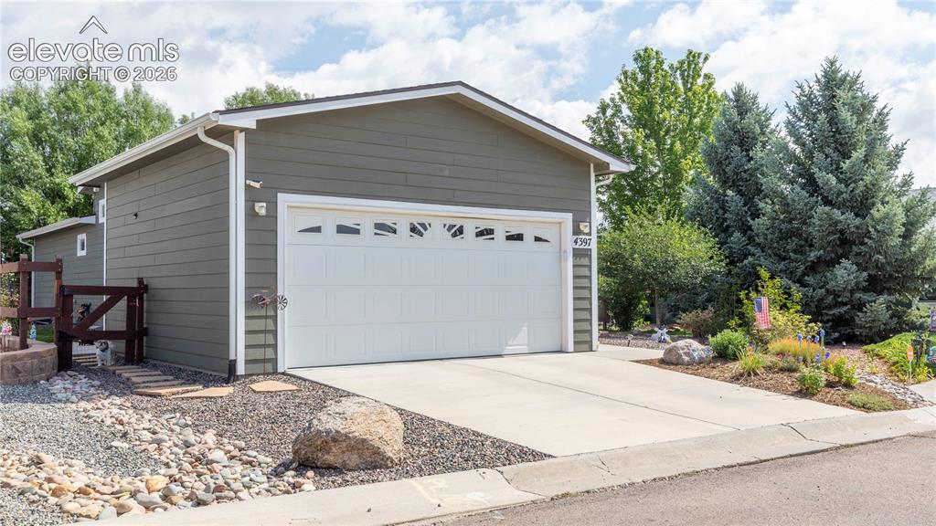 4397 Kingfisher Point Colorado Springs CO 80922